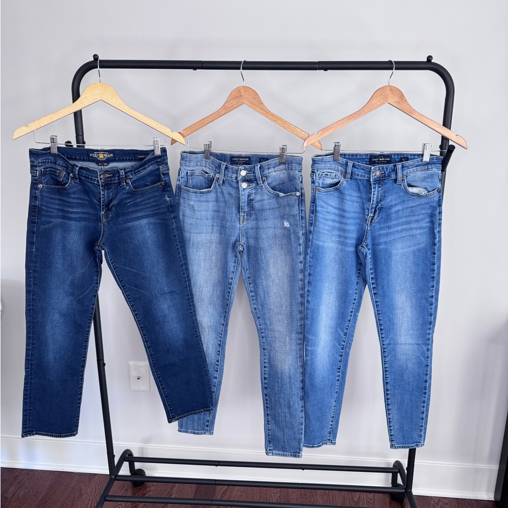 Lucky Brand Jeans! Two pair of skinny jeans and one pair of sweet cropped jeans